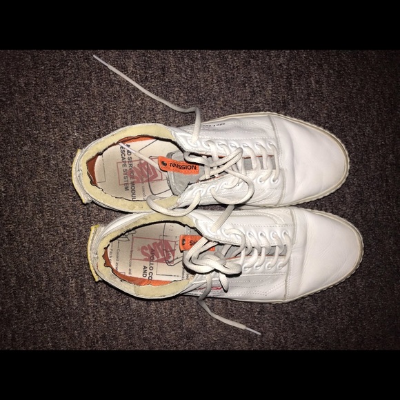 Low top white Nasa Vans - Picture 5 of 6
